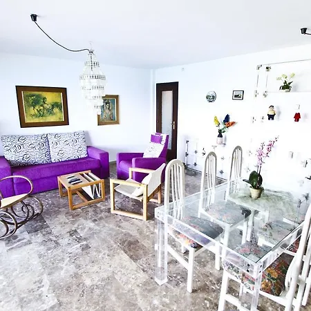 Itziar Planet Costa Dorada Апартаменты